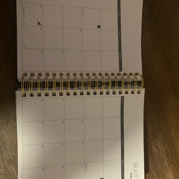 Brand New Day Designer 2022-23 planner - Picture 2 of 4